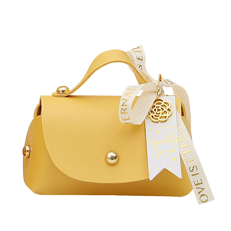 Picture of European Creative Wedding Candy Box Leather Ins Style Satchel Wedding Candy Bag Wedding Souvenir Gift Candy Gift Box