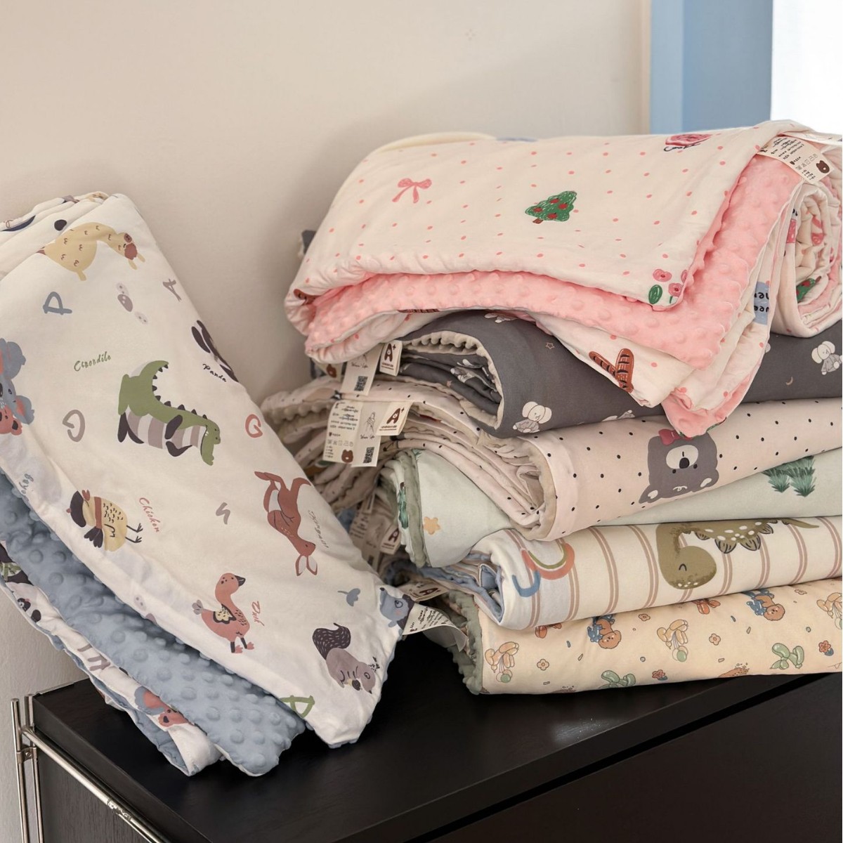 Explosions Children's Cartoon Class A Milk Knitted Cotton Peas Summer Quilt Machine Washable Single Double Dormitory Blanket Air-conditioning Quilt