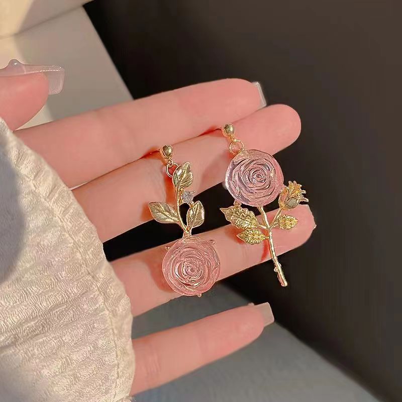 s925 Silver Needle Asymmetric Flower Earrings 2023 New Niche Design Advanced Sense Earrings Rose Stud Earrings