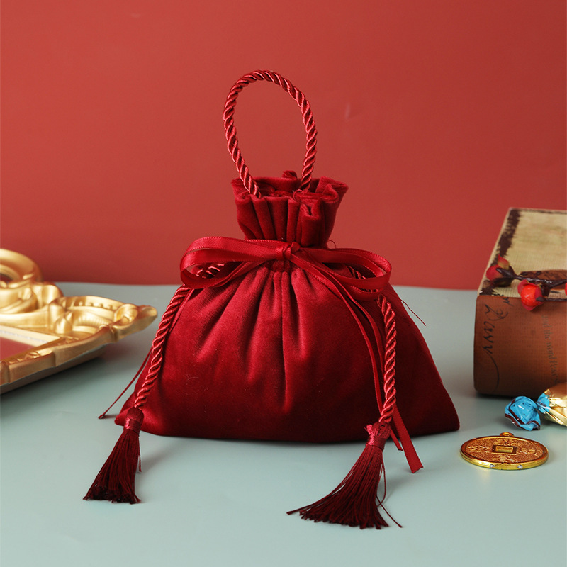 Picture of New Wedding Candy Bag Wedding Candy Bag Advanced Sense Baby Gift Box Engagement Accompanying Gift Free Folding Candy Box