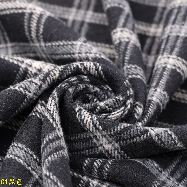 Picture of Black Coat Tweed Coarse Yarn-Dyed Plaid Polyester-Cotton Blended British Fashion Classic Black and White Plaid Home Cloth