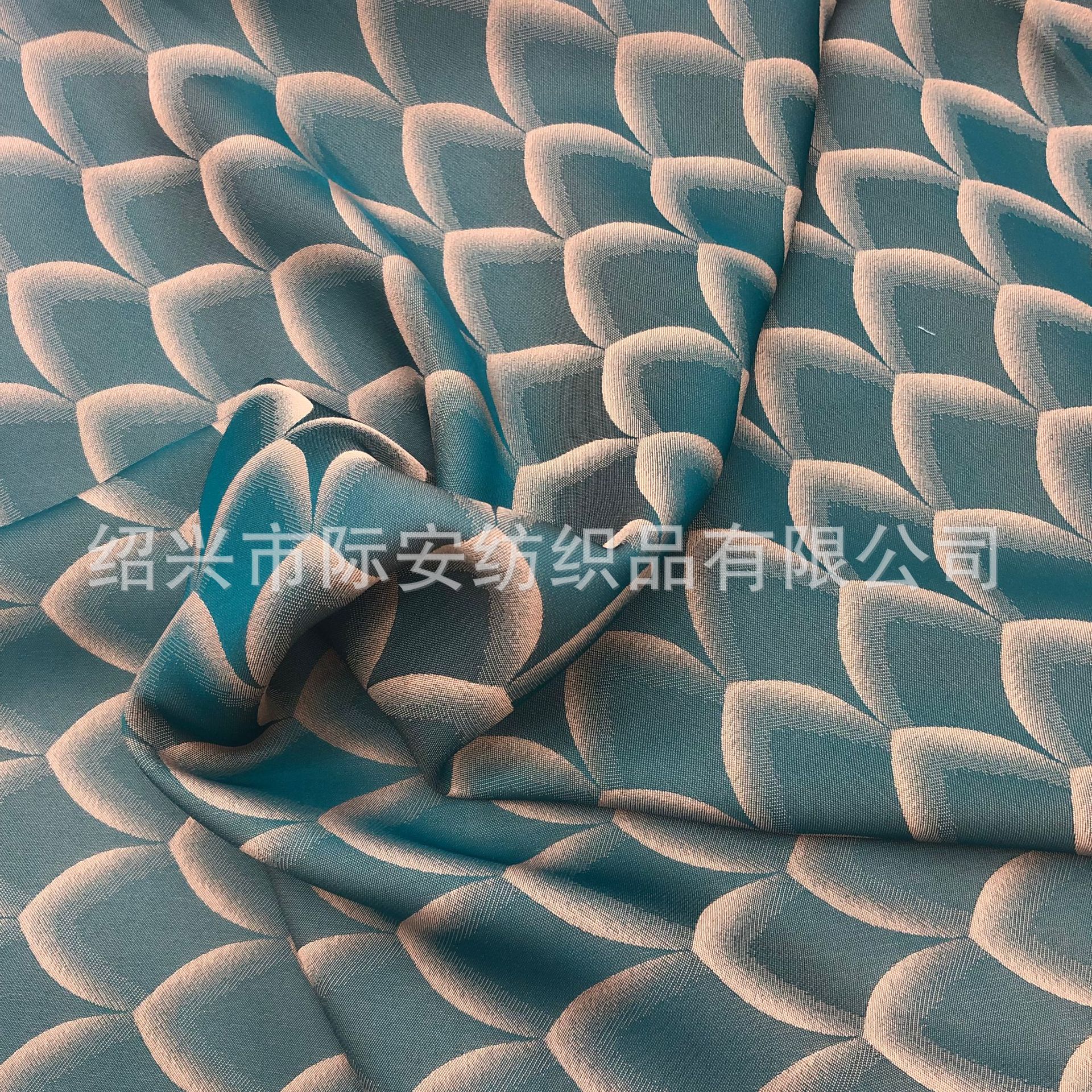 Ji'an Textile New Fish Scale Jacquard Fashion Fabric Tang Suit Hanfu Cheongsam Fabric Fashion Casual Fabric