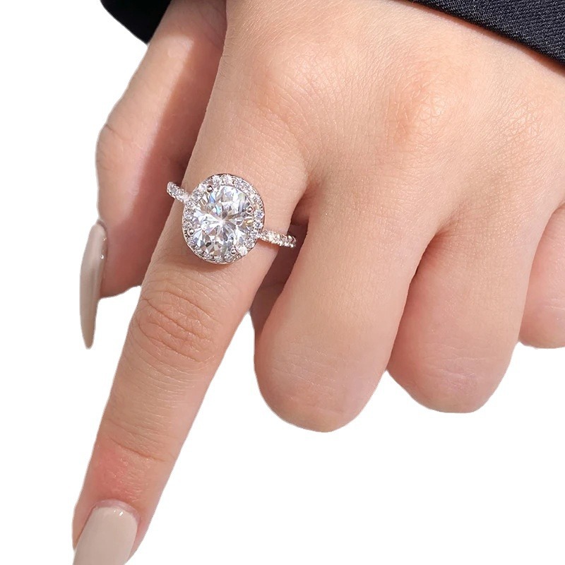 Picture of Cross-border fashion S925 sterling silver classic oval four-claw ring simple egg-shaped moissanite ring