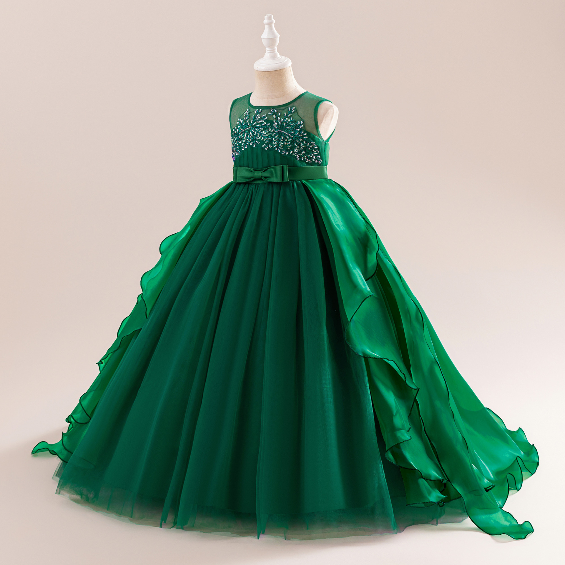 Picture of Children's Western-style Princess Dress Poncho Girl's Show Evening Dress Trailing Girl's Host Piano Performance Dress