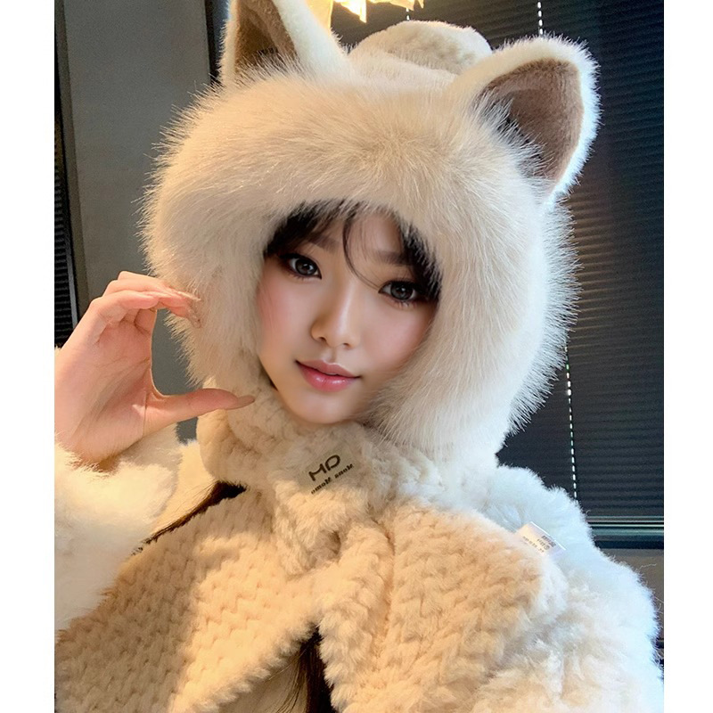 Picture of Cute Bear Hat Gloves Three-in-One Scarf Plush Hat Winter Riding Women's Easy Outdoor High-Level Warm Hat