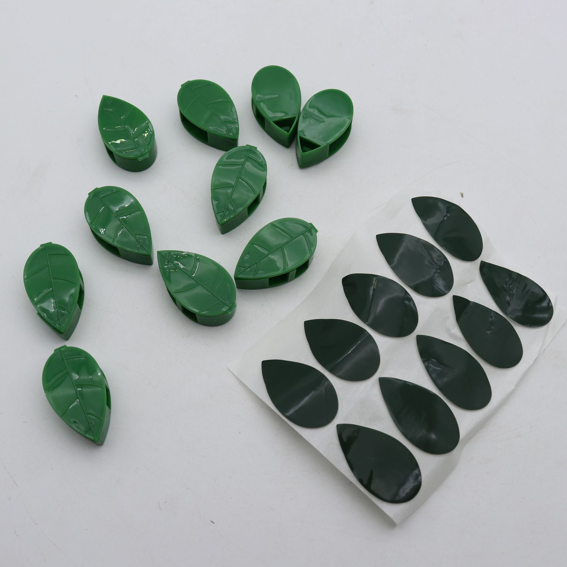 Green Rose Climbing Wall Artifact Green Plant Fixer Household Traceless Wall Climbing Snap Shaped Hook Factory Wholesale