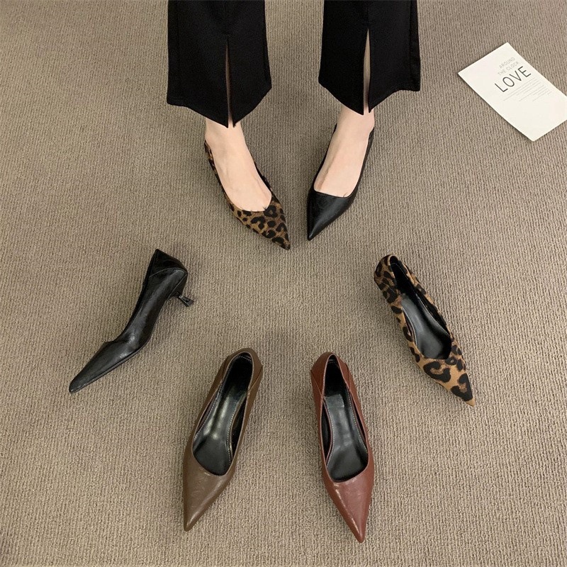 2025 Autumn and Winter New Pointed Shallow High Heels Leopard Print Fashion All-match Elegant Commuter Low Heel Kitten Documentary Shoes