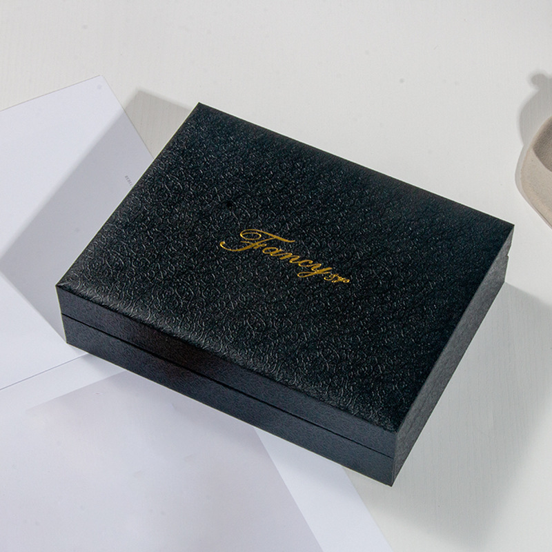 Picture of Cross-border Accompanying Gift Valentine's Day Gift Genuine Leather Belt Wallet Keychain Set Box Practical Business Men's suit