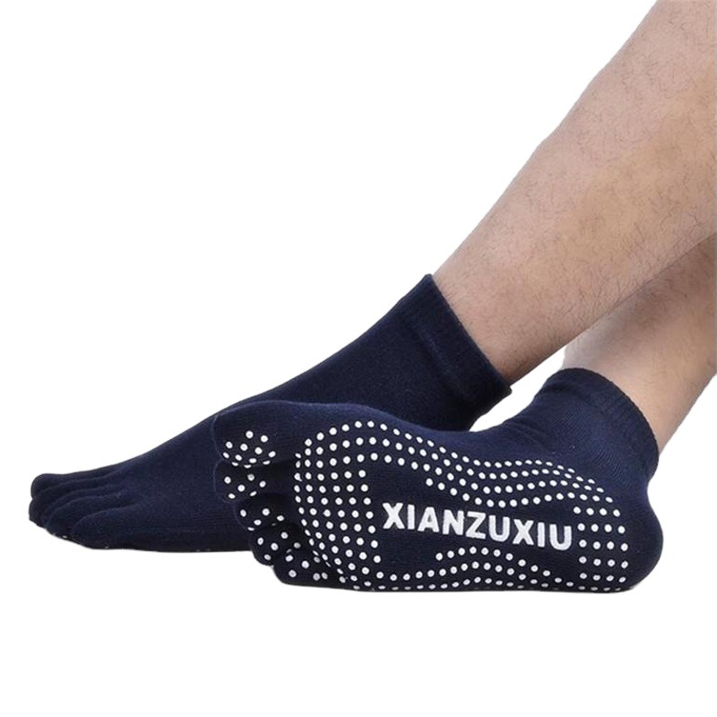 Wholesale socks men's combed cotton anti-HUA yoga socks breathable fitness toe socks sports casual toe socks