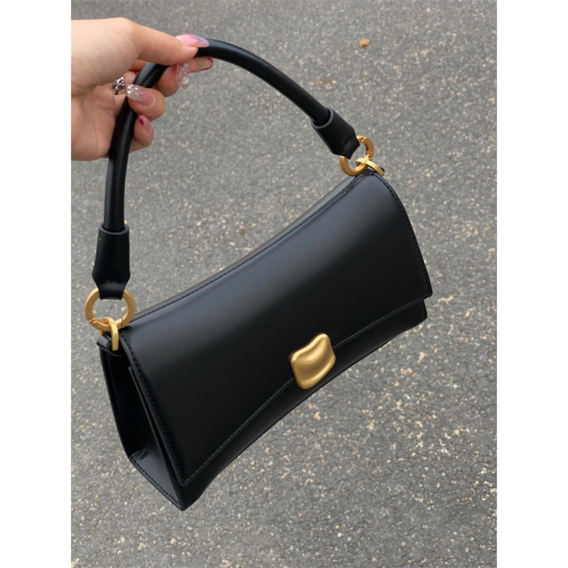 Black Underarm Bag Baguette Bag Women's 2024 New High Texture Niche Handbag This Year's Popular Crossbody Bag