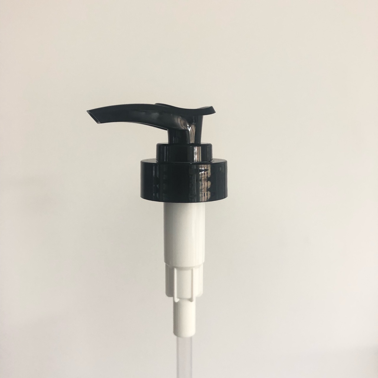 Emulsion Anodized Aluminum Press Pump Dispensing Bottle Optional Pcr Material Silver Pp Emulsion Pump