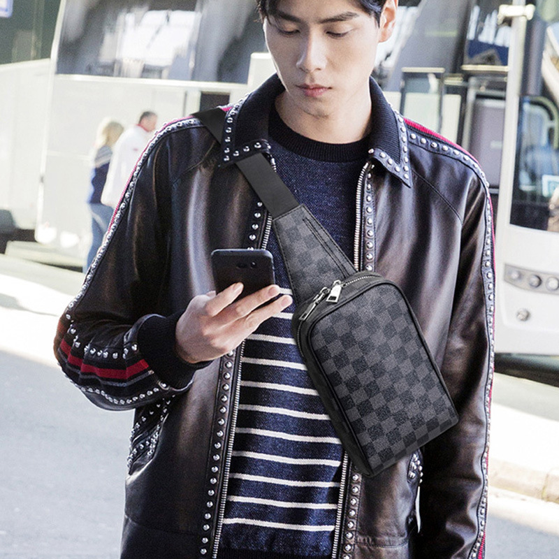 Picture of Men's Chest Bag New Satchel Plaid Leather Bag Multifunctional Shoulder Bag Men's Casual Sports Running Bag