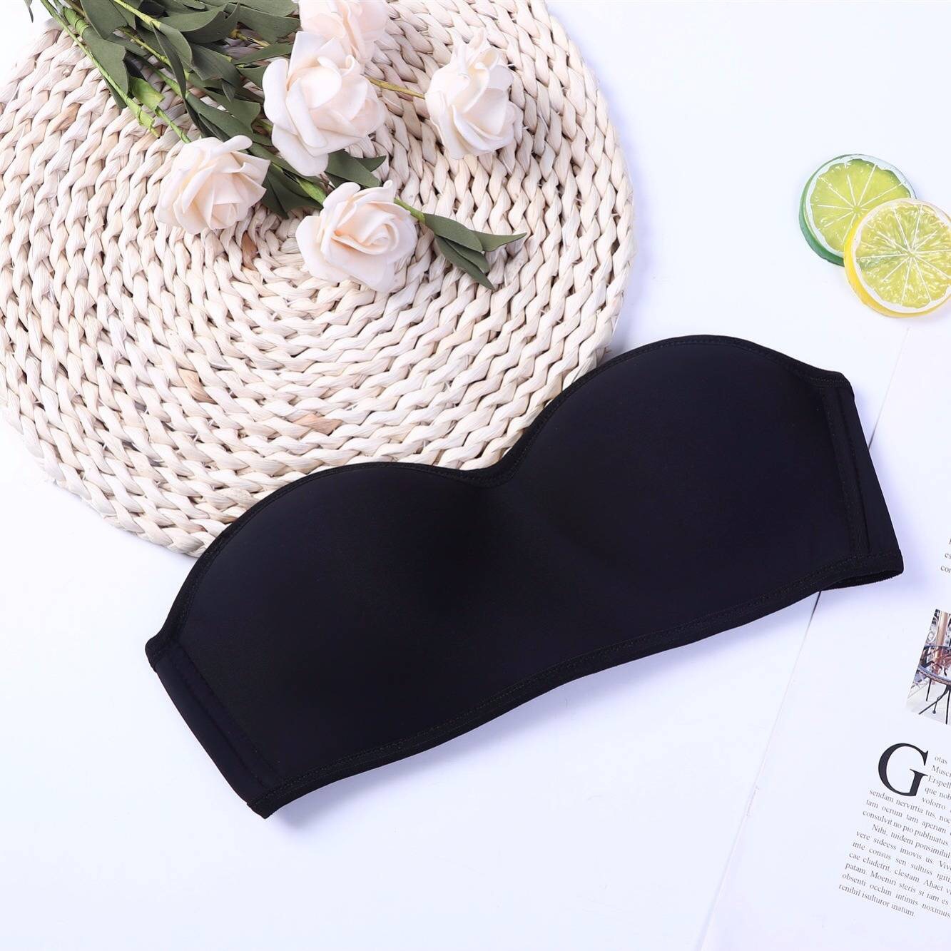 Picture of Japanese and Korean Style Sexy Simple Girls Underwear 3D Invisible Underwear Rimless Strapless Strapless Push-up Bra