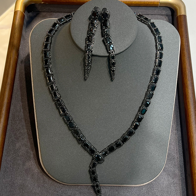 Picture of Treasure Series Snake Head Gaoding Heavy Industry Jewelry suit Magazine French Fashion High-end Sense Zirconium-plated Rhodium-plated Year of the Snake Necklace