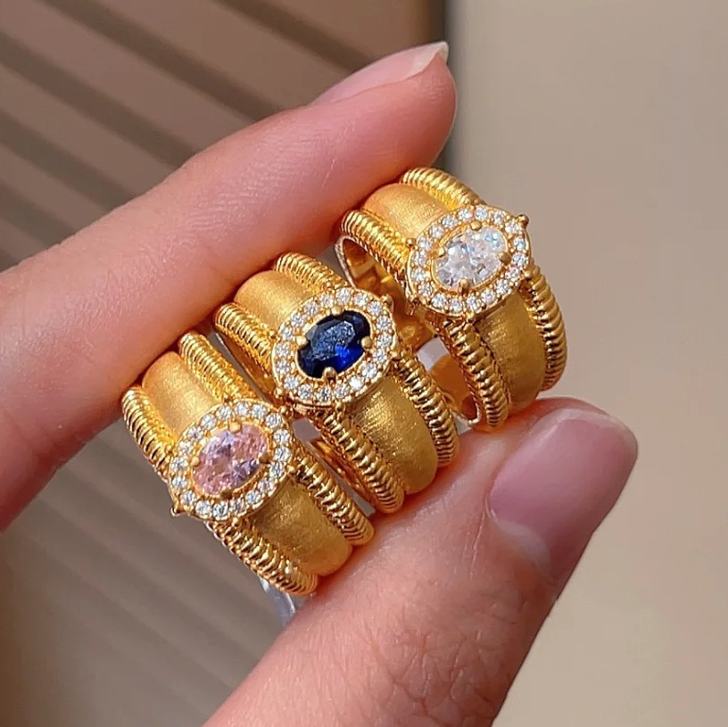 Middle Ancient vintage Style Wire-drawing Ball Edge Pigeon Egg Ring Entry Luxury Vintage Court Diamond Opening Ring for Women