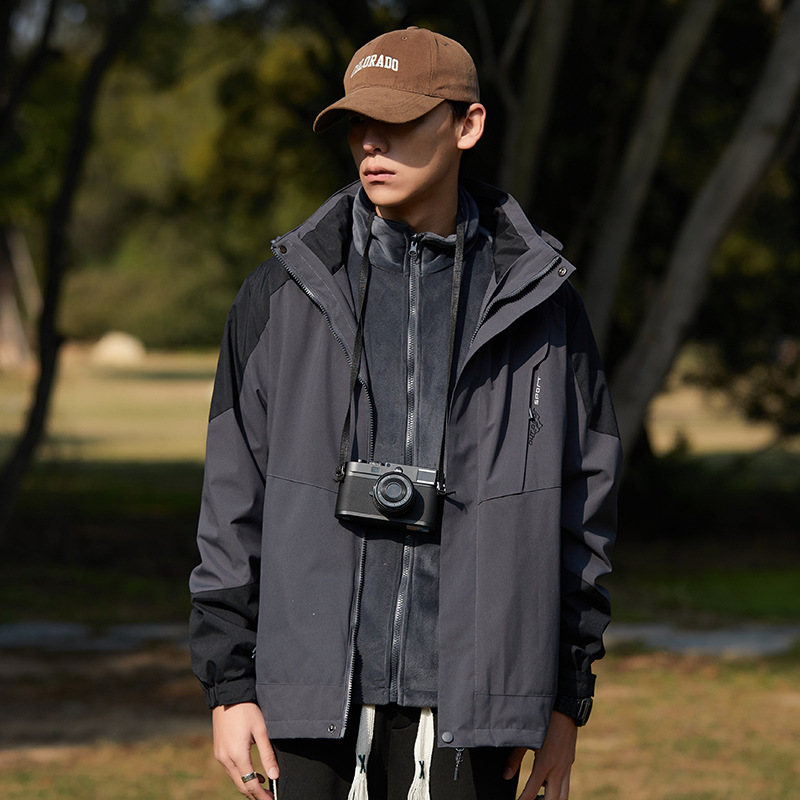 Picture of Outdoor assault clothing three-in-one women's windproof water-splashing lovers single-layer thin mountaineering jacket men's wholesale