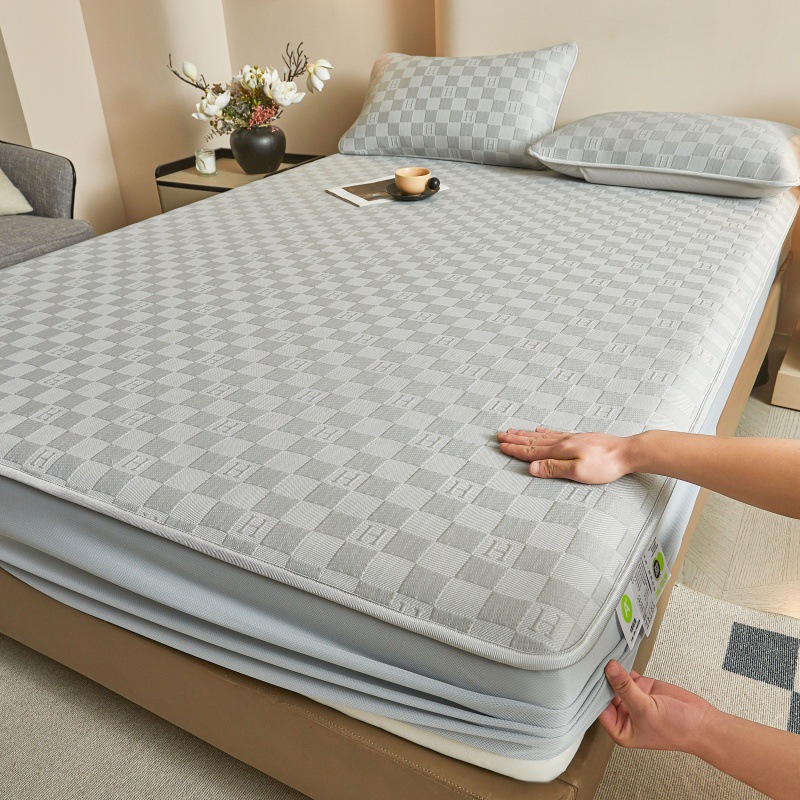 Picture of Class A ice silk mat three-piece set 2025 new summer machine washable antibacterial air conditioning soft mat bed hat 1.8 meters