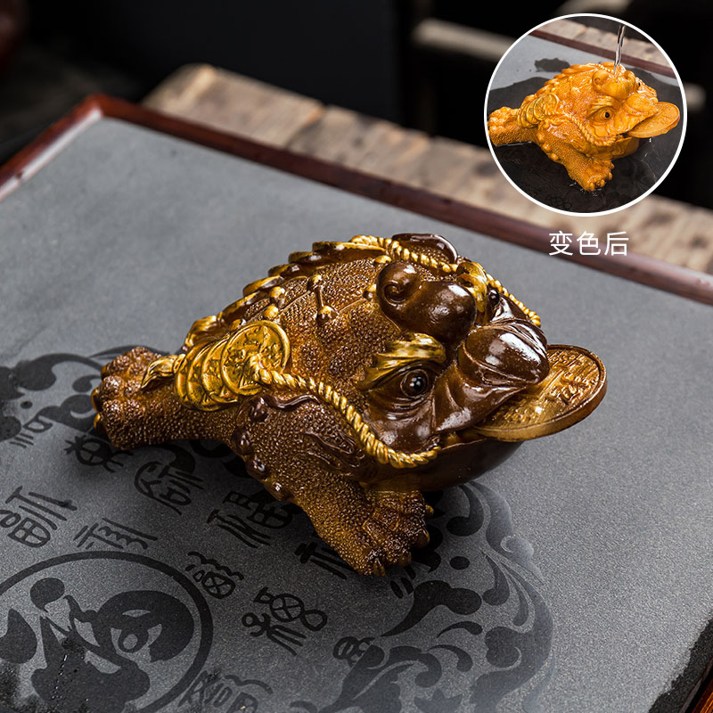 Picture of Golden Toad Color-changing Tea Pet Ornaments Boutique Tea Tray Tea Table Tea Set Accessories Jewelry Money-making Golden Toad Tea Play