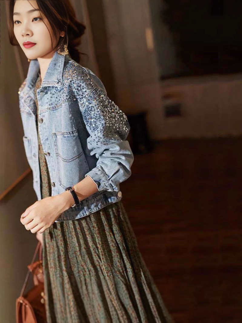 Picture of Foreign Trade Southeast Asia Spring and Summer New Fashion Sequin Denim Coat Women's European Station Short Loose Jacket Tide