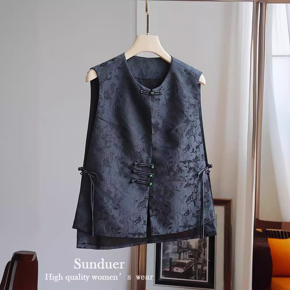 Picture of New Chinese Style Vest Women's 2023 Summer New Round Neck Sleeveless Retro National Style Jacquard Vest Black Top
