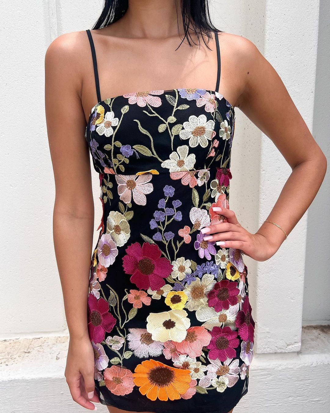 Picture of 2025 Spring New Style Elegant Stereo Flower Mesh Splicing Heavy Embroider Suspender Dress Short Skirt