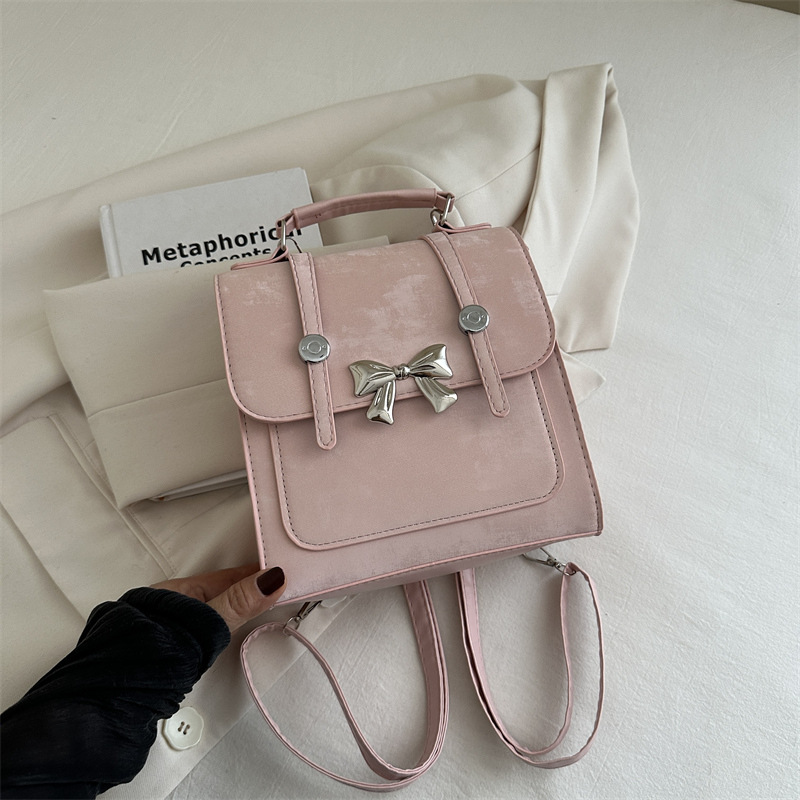 Picture of Women's Shoulder Bag New Niche Design Shoulder Bag Korean Beautiful Casual Butterfly Hand Crossbody Small Square Bag
