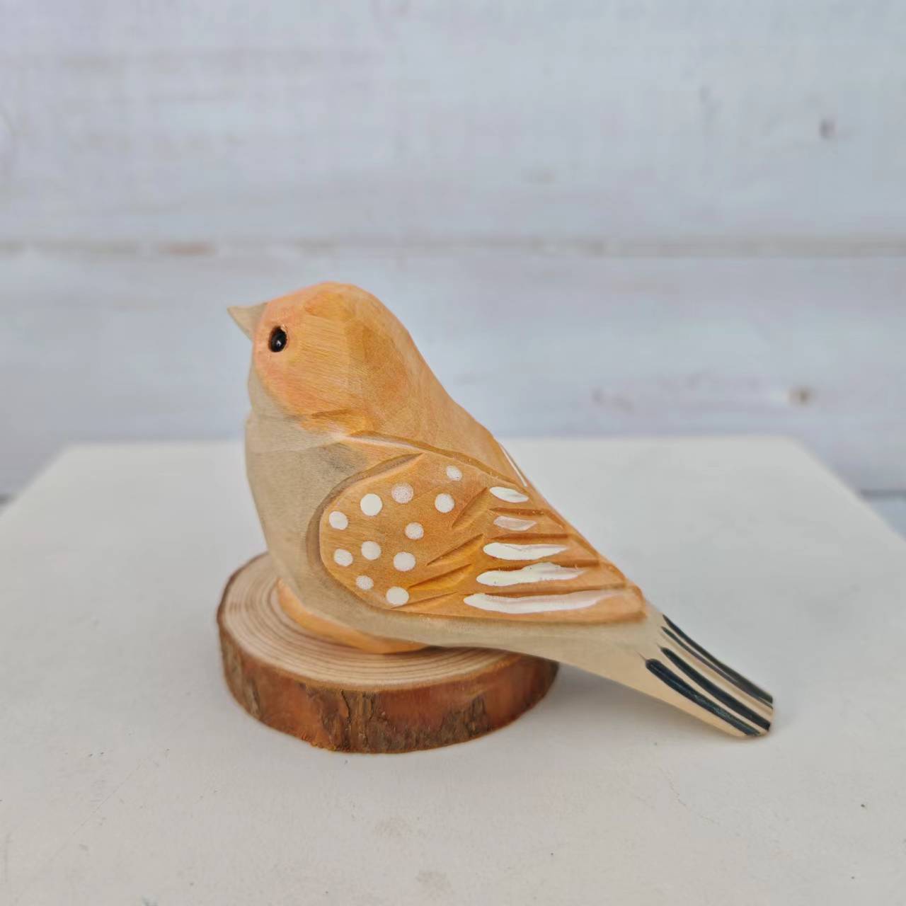 Picture of Bird Wood Carved Ornaments Cute Children's Toys Birthday Gift Hand Carved Colored Healing Desktop Ornaments Animals