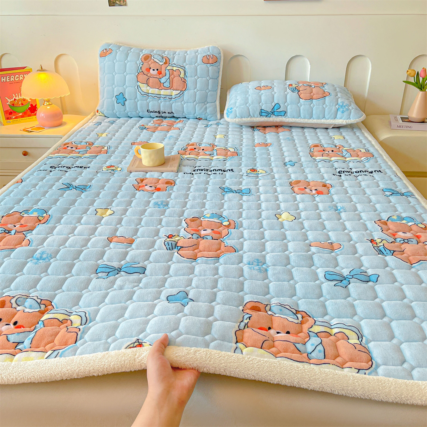 Picture of Class A maternal and child milk velvet mattress autumn and winter foldable washed anti-static home student dormitory bed cushion