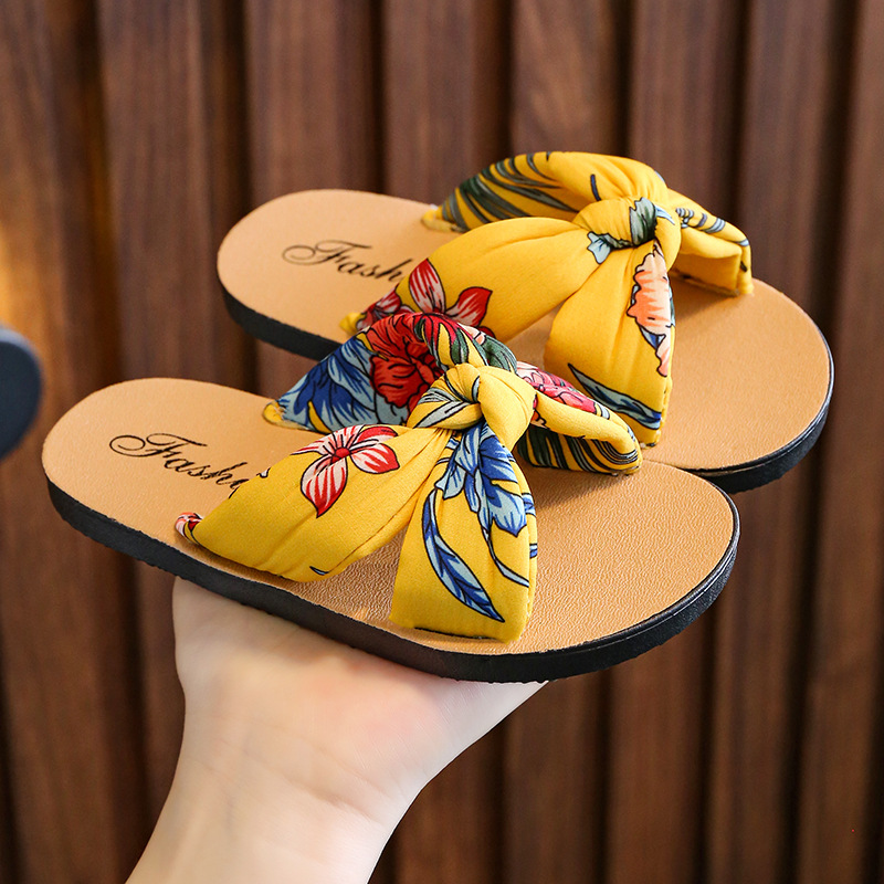 Picture of Bohemian style girls' sandals children's slippers sponge comfortable soft casual indoor and outdoor printed fabric sandals
