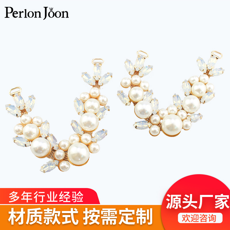 Source factory supply new shoe chain pearl diamond shoe flower clothing accessories flip-flops decorative rhinestone shoe chain wholesale