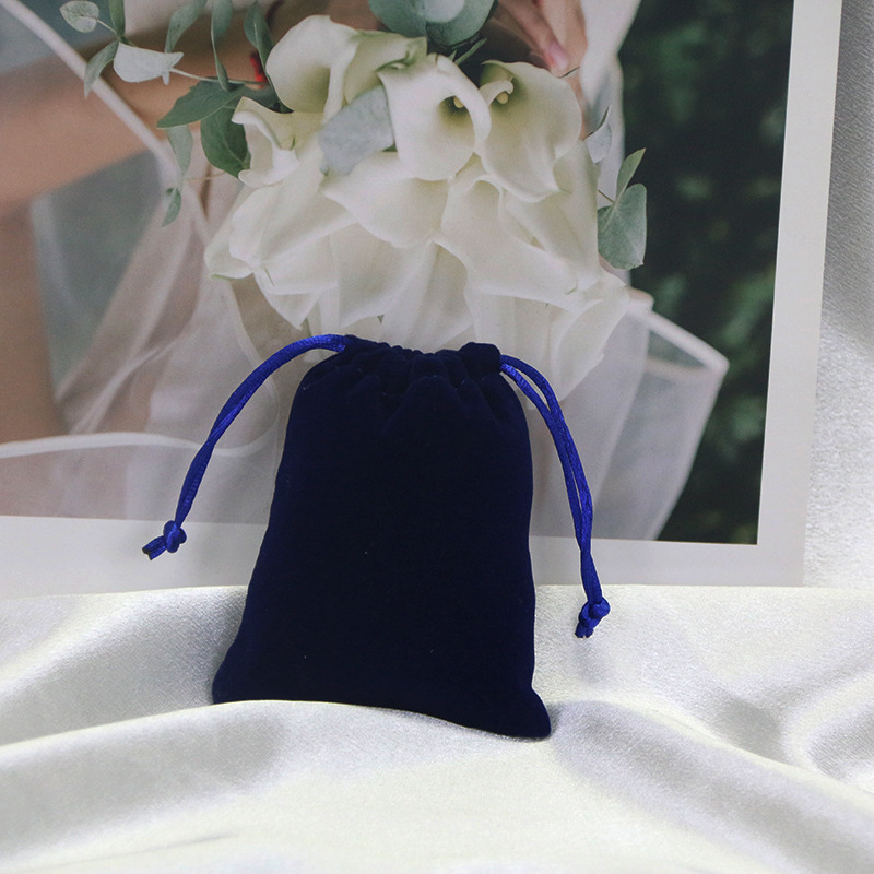 Picture of Velvet Bag Wholesale Drawstring Jewelry Bag Velvet Drawstring Jewelry Storage Bag Cloth Bag Gift Bag Simple Storage Bag