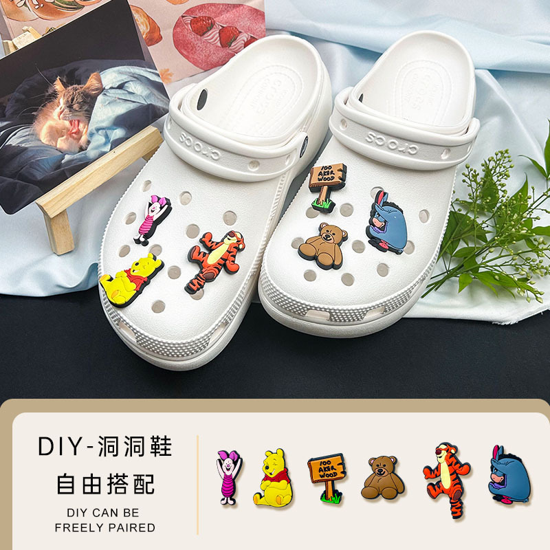 [Pooh Series] Cave Shoes Buckle Summer Slippers Cute DIY Decorative Shoes Flower Removable Cartoon Matching