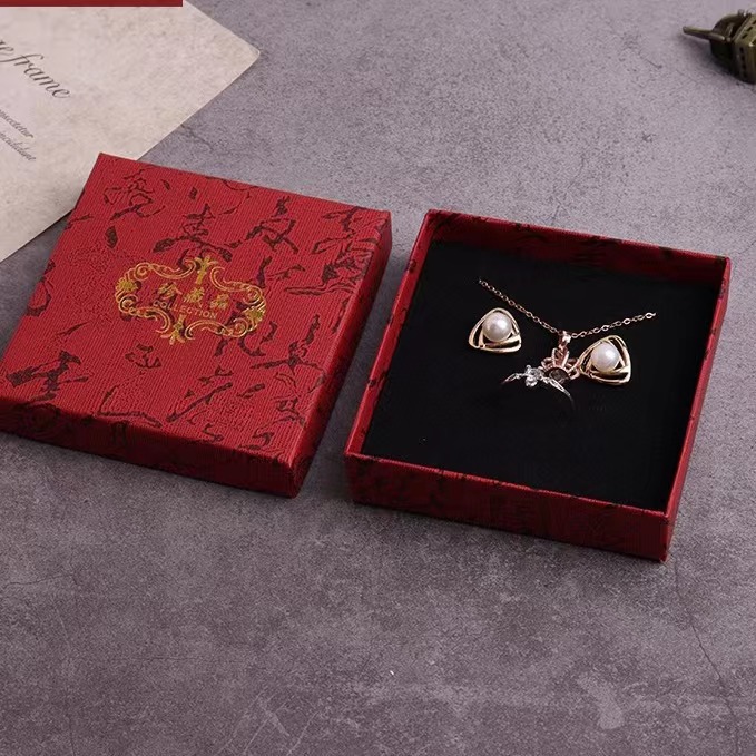 Chinese-Style Promotional Jewelry Packaging Box with Gold-Stamped Logo, Calligraphy Lid, Custom Red Gift Box