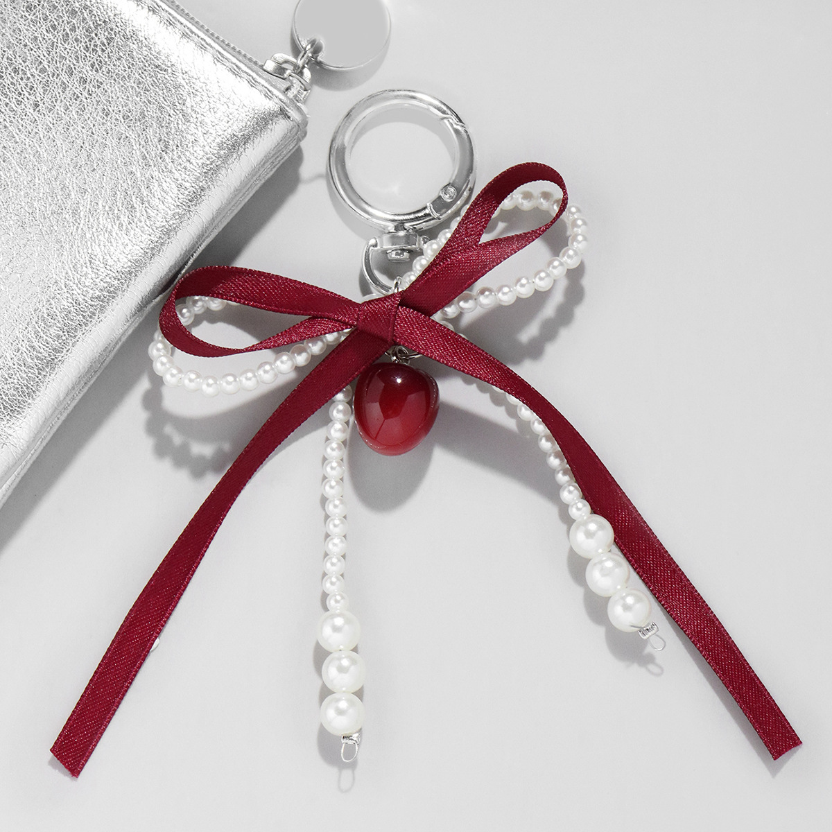 Cross-border Explosions Sweet Cool Joker wine red Ribbon Imitation Pearl Bow Small Cherry Pendant Keychain Bag Pendant