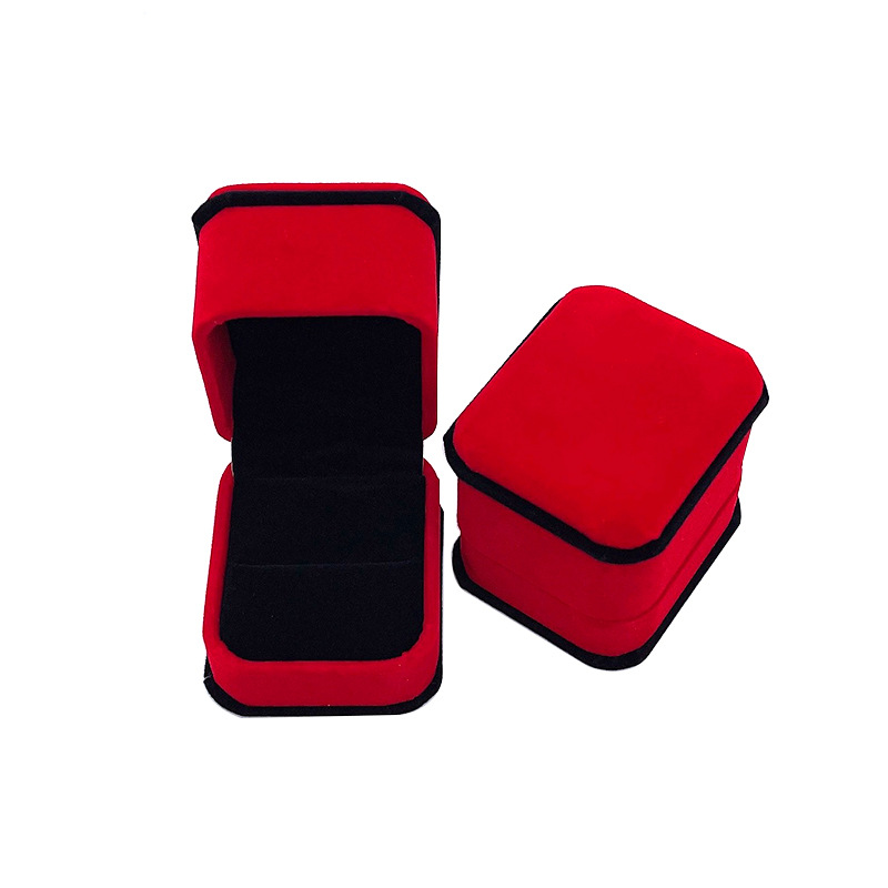 Red with Black Edge Rounded Flannel Ring Box Jewelry Box Ear Nail Box Plush Face Earring Box Jewelry Storage Box