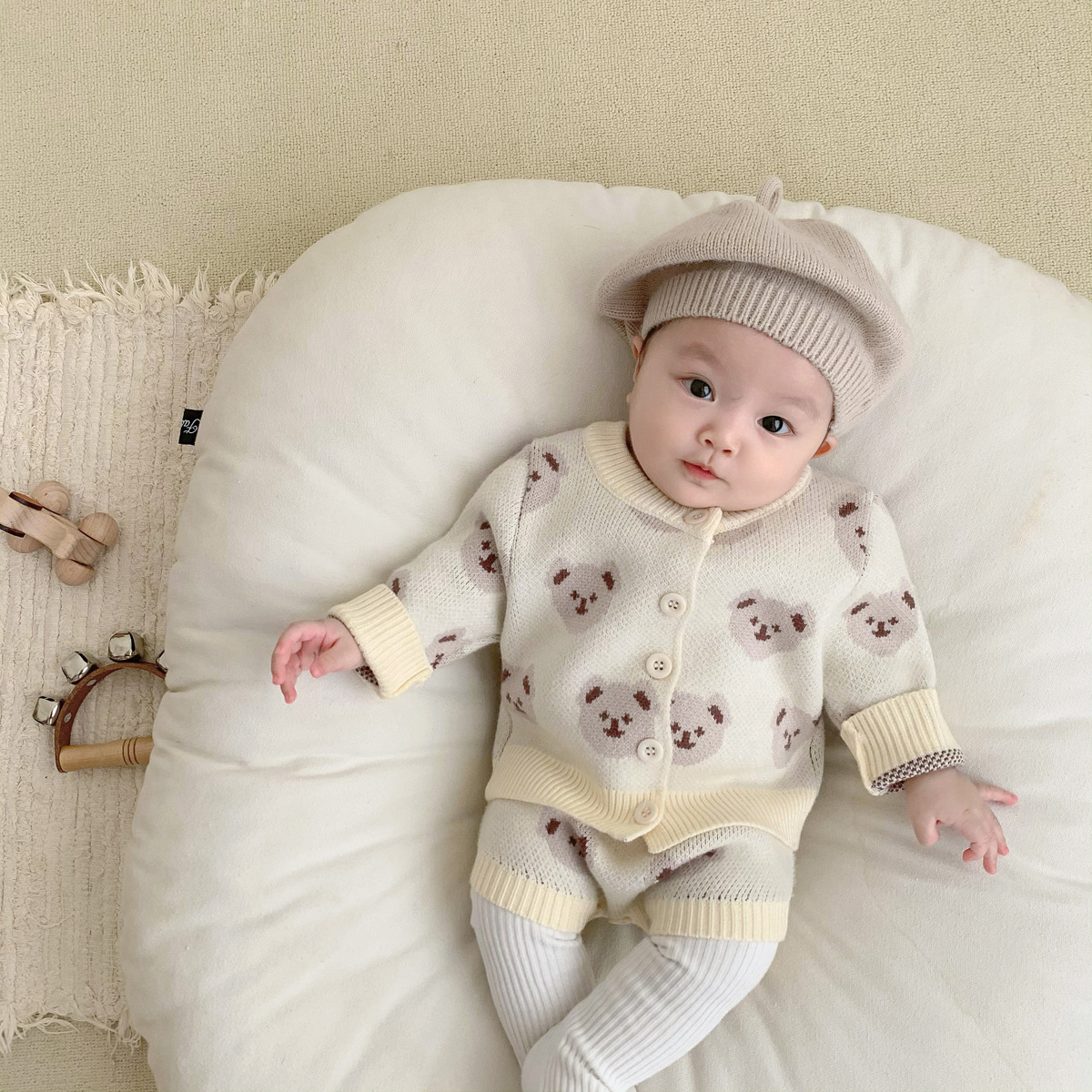 Picture of Girls' 2025 Autumn and Winter New Bear Sweater Jacket Baby Sling Bag Fart Harness Newborn One-Piece One-Year-Old