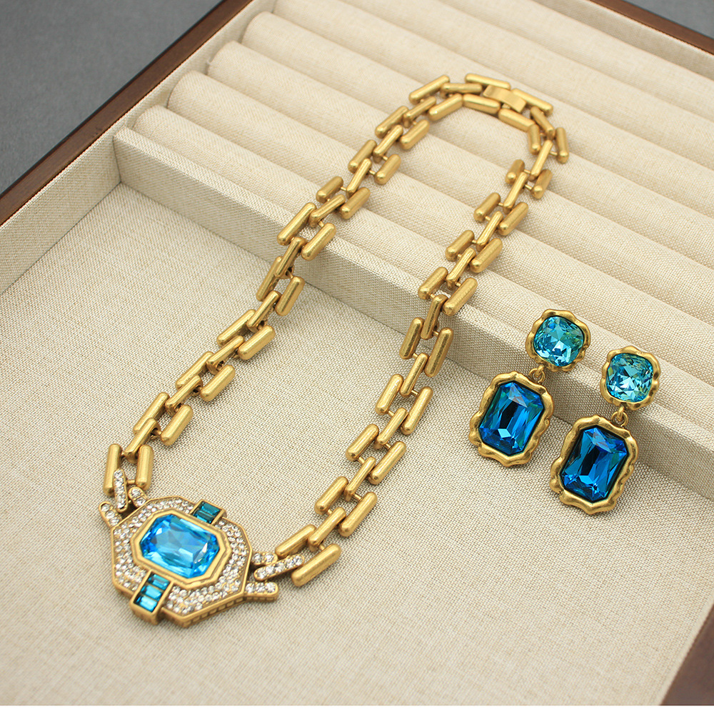 Qingdao Jewelry Copper Alloy Synthetic Cubic Zirconium Necklace Middle Ancient Large Rhinestone Necklace Earrings suit Sea Blue