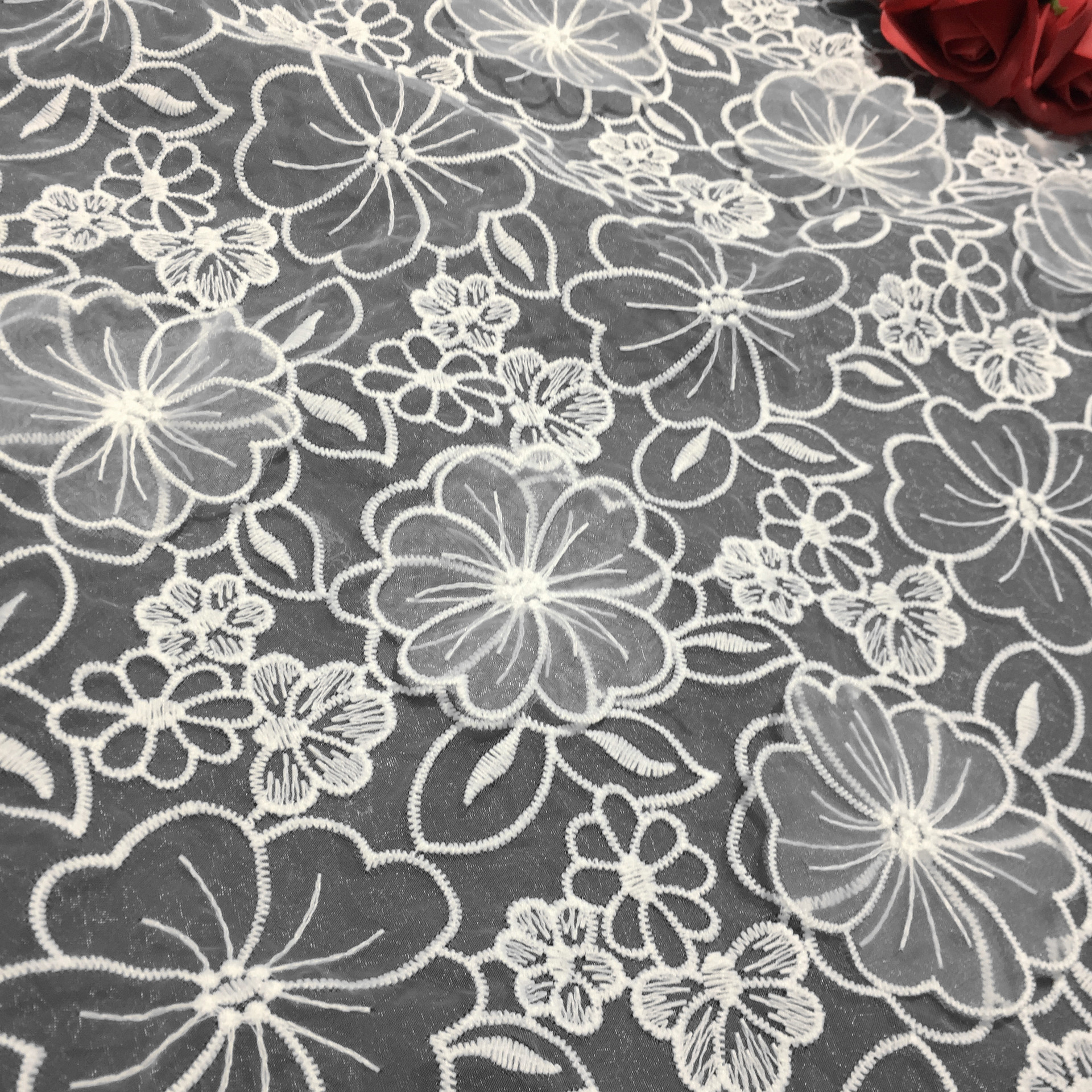 Water soluble lace fabric organza 3D three-dimensional embroidery floating flower clothing accessories handmade DIY lace fabric