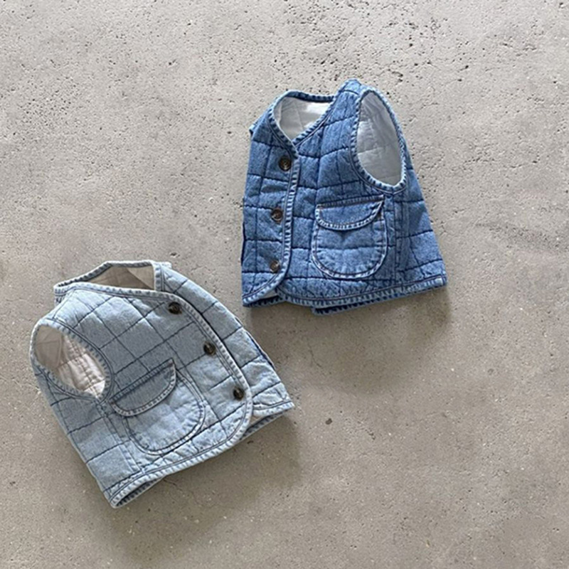 Picture of Children's Korean-style winter casual jacket for boys and girls vintage washed distressed quilted plaid baby Denim vest