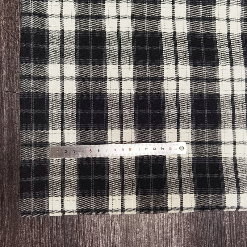 Picture of Spot twill sanding cotton plaid children's shirt plaid fabric 21 yarn-dyed flannel decorative fabric
