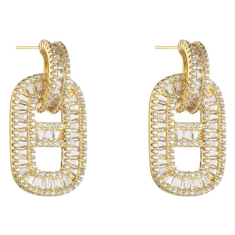 Fashion European and American style pig nose earrings high-grade cold geometric earrings new personalized popular online earrings