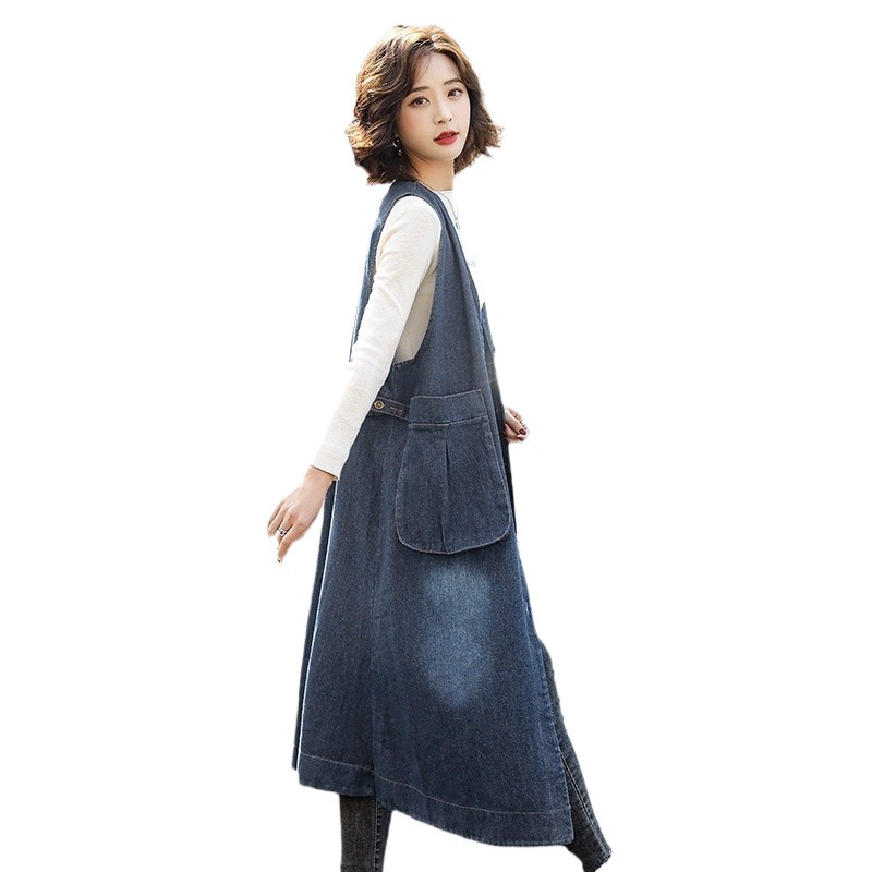Picture of 2025 Spring and Summer New Korean Style Loose Trendy Fashion Big Pocket Vest Mid-Length Large Size Denim Jacket for Women