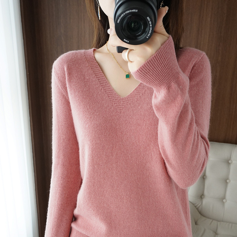 Picture of 2025 Spring New Pure Color V Neck Knitted Bottoming Shirt Pullover Slimming Look Sweater Thin Style Western Style Inner Wear