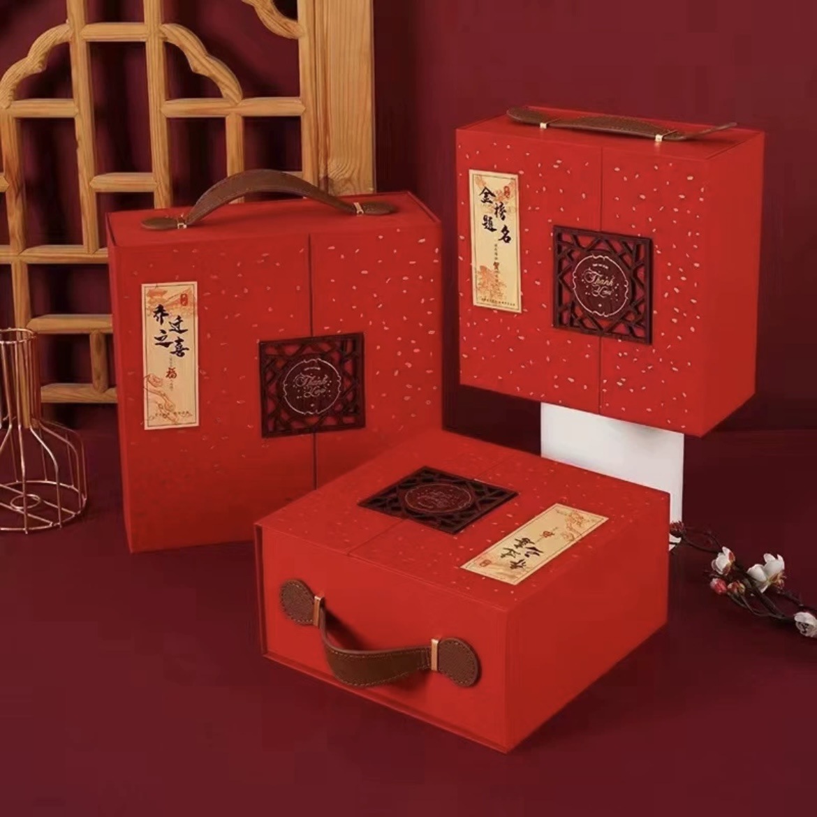 Double-door wedding gift portable candy box red UV printed LOGO source factory in stock delivery within 48 hours