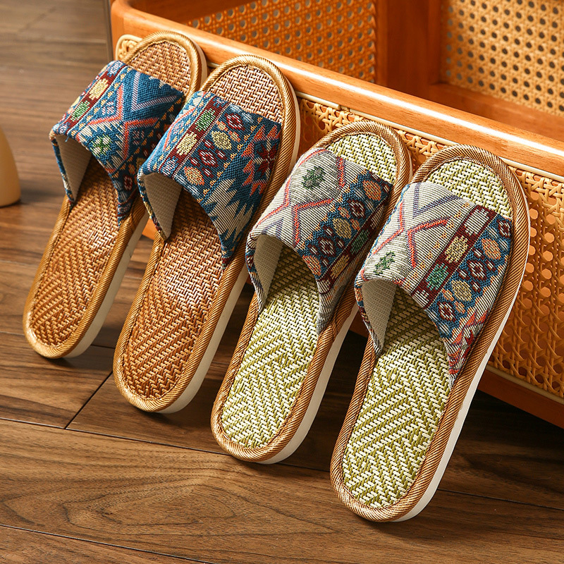 Rattan Slippers for Women in Summer Indoor Thick-Soled Non-Slip Home Use for Couples Spring & Fall Seasons Bamboo Rattan Straw Mat Sandals for Men