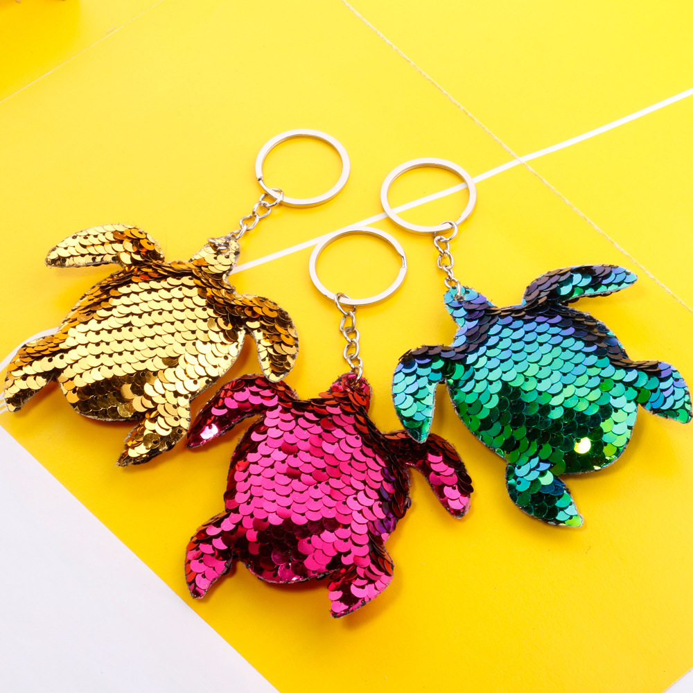 Cross-border creative double-sided reflective turtle keychain PET fish scale sequin bag pendant car gift source factory