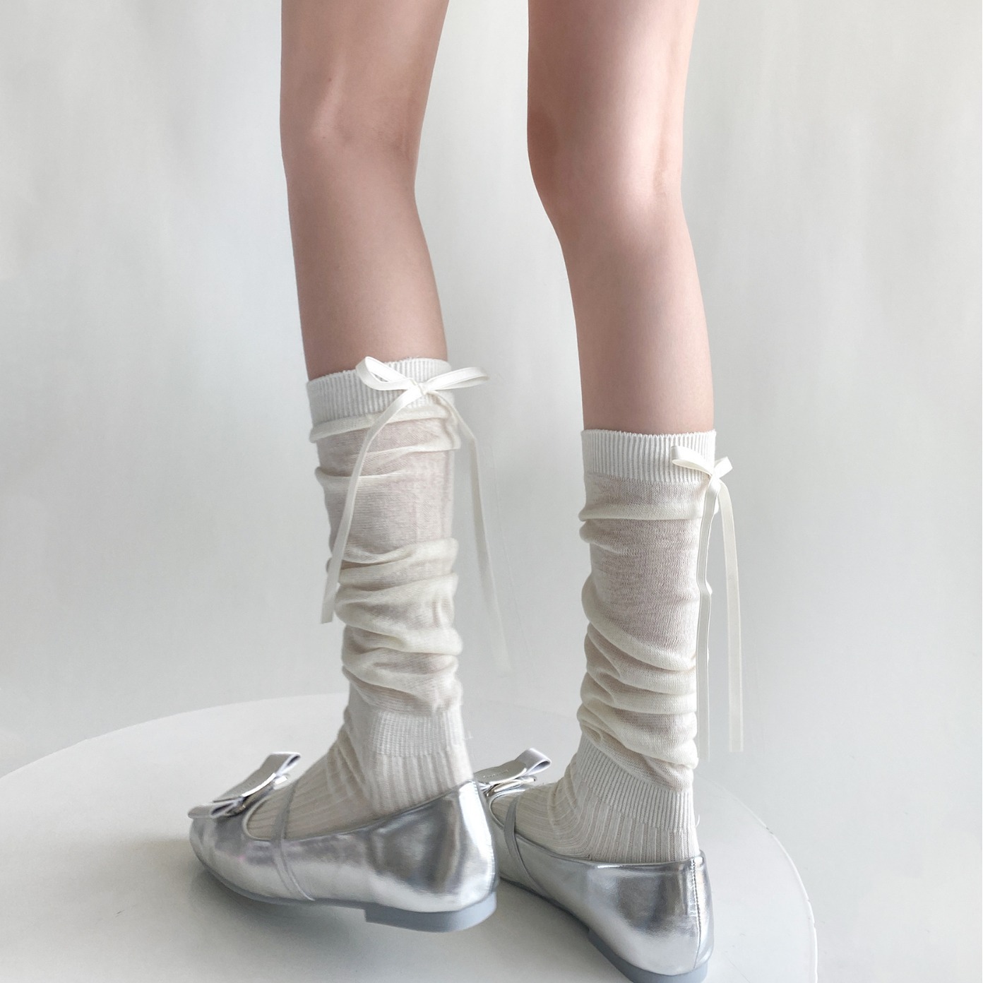 Spring and Summer slightly transparent hollow pile socks calf socks women's heel ribbon bow ballet style thin Korean style