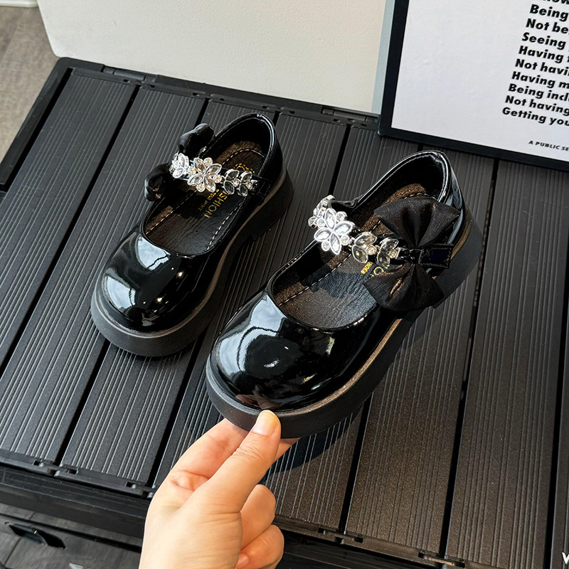 Girls' Small Leather Shoes 2024 New Spring and Autum Middle and Large Kidsren's Student Dance Princess Shoes Kidsren's Performance Shoes