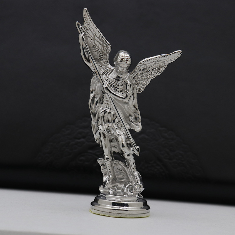 Picture of Cross-Border Supply Wholesale and Retail Home Office Decoration Michael Ornaments Retro Metal Craft Jewelry Ornaments