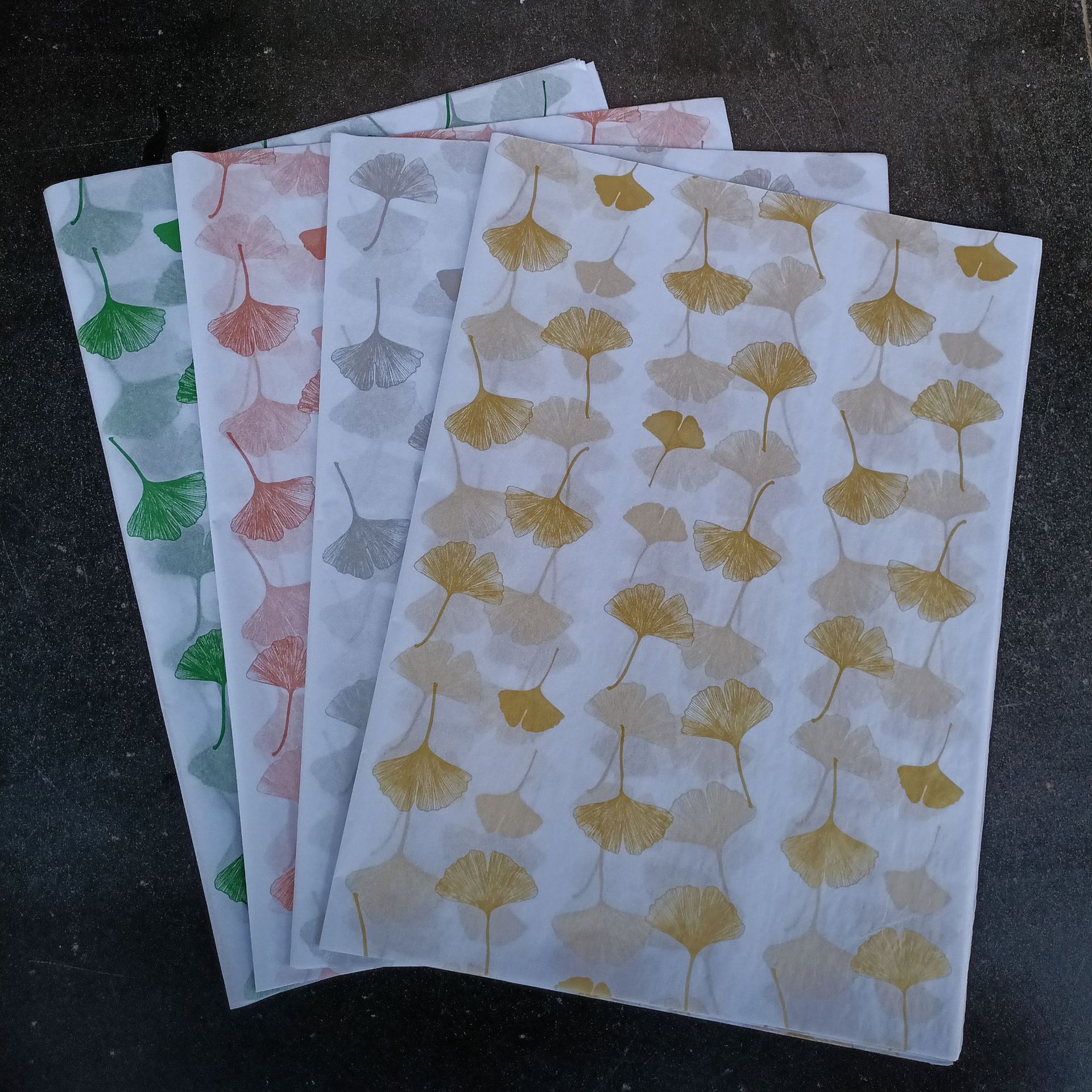 in stock 17g ginkgo leaf printing pattern Sydney paper gift box lining paper clothing gift wrapping paper